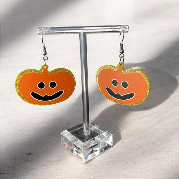 Smiling Pumpkin Resin Earrings NEW - Picture 1 of 8